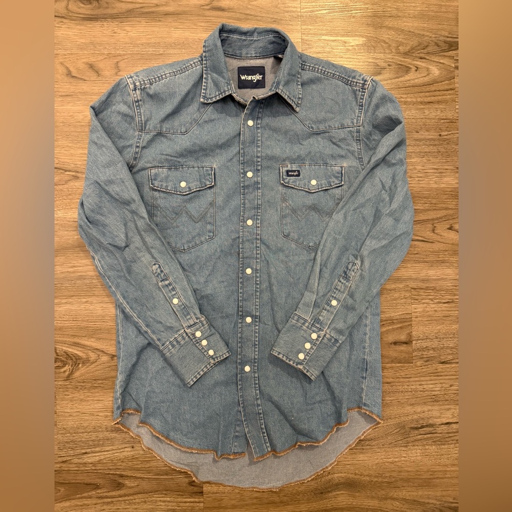 Wrangler Mens Large Blue Denim Western Pearl Snap Shirt Cowboy Cut M